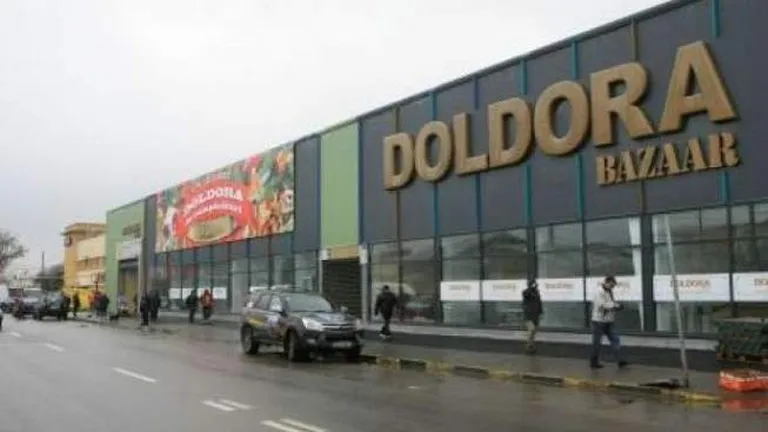 Supermarketul lui Gica Popescu se lanseaza cu promotii agresive la zahar si ulei