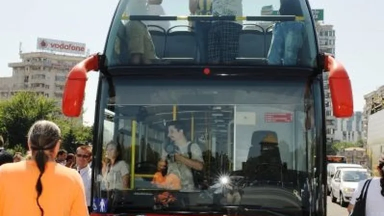 Autobuzele turistice din Bucuresti vor avea de sambata sisteme audio in engleza