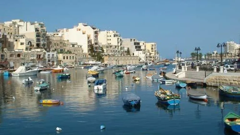 Programele turistice pentru seniori au din ce in ce mai multi adepti: Malta cea mai noua destinatie