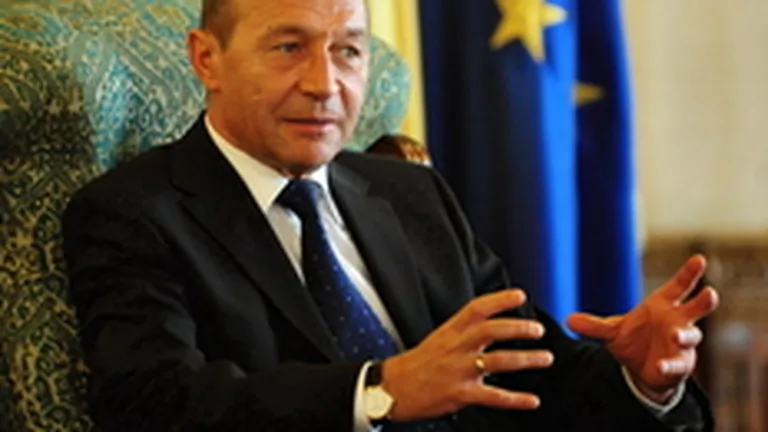 Basescu: Inchideti odata subiectul Rompetrol, cu datoriile pe care le are!