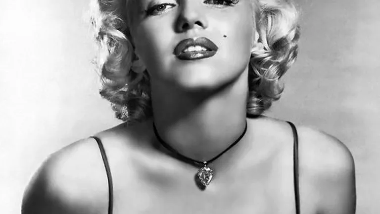Fotografii de la prima sedinta foto a lui Marilyn Monroe, scose la licitatie