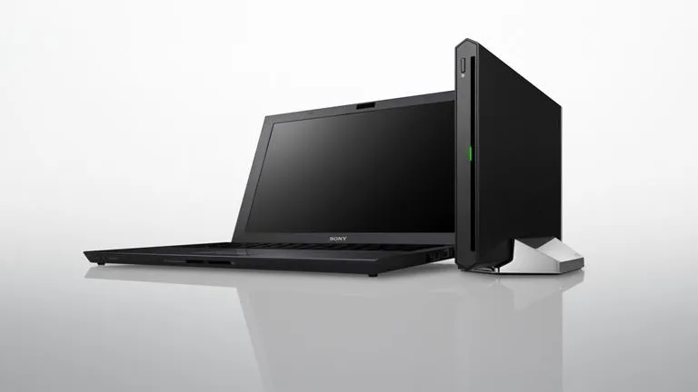 Sony a lansat in Romania un laptop de 12.000 lei. Vezi cum arata si ce stie sa faca