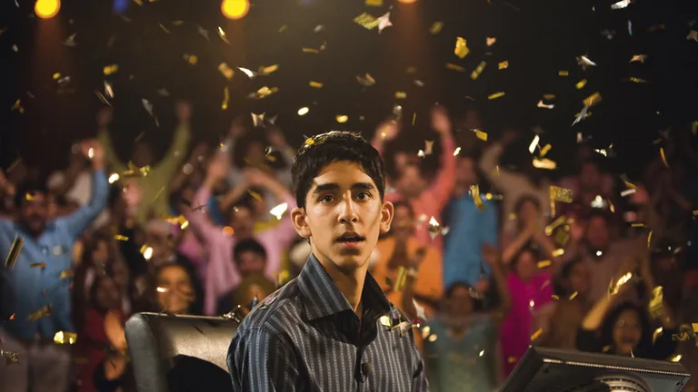 Pelicula “Slumdog Millionaire” devine realitate: Un indian a castigat 1 mil. dolari la Vrei sa fii milionar