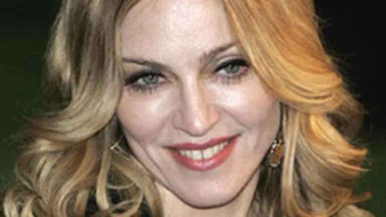 Madonna isi lanseaza propriul brand de moda