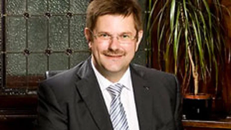 Johann Lurf se retrage de la conducerea Volksbank Romania