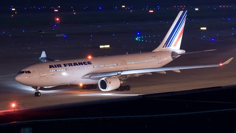Air France raporteaza pierderi mai mari in T1, de 597 milioane de euro