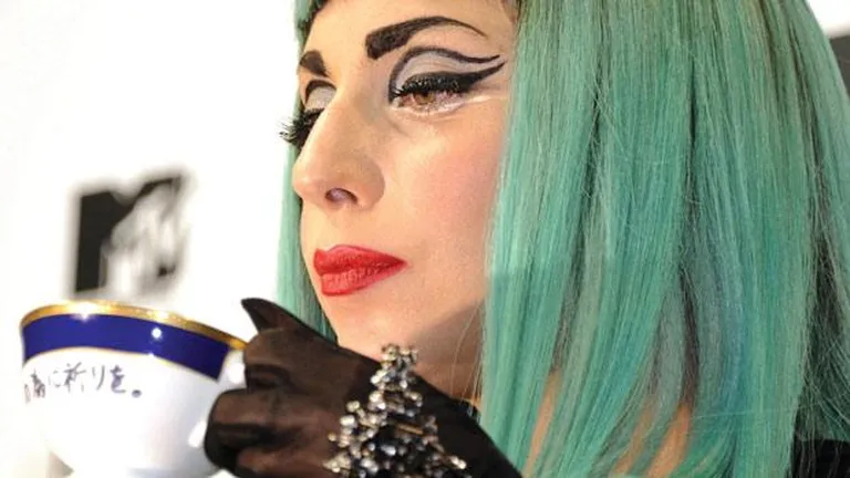 Ceasca de ceai folosita de Lady Gaga in Japonia, vanduta la licitatie cu 60.000 euro