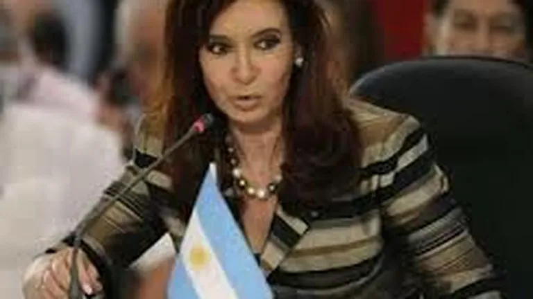 Argentina, prima tara care anunta ca a scapat de datoriile din timpul crizei din 2001