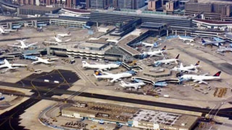 Haos pe aeroportul din Frankfurt din cauza grevei de la Lufthansa