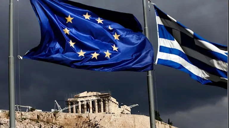 Pregatiri pentru iesirea Greciei din zona euro: Bank of America trimite bani cu camioanele