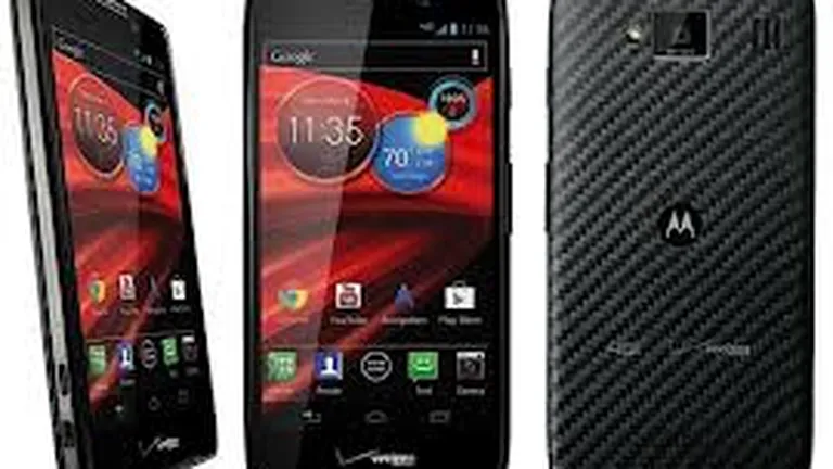 Google anunta Motorola Razr i, un smartphone cu 40% mai performant decat iPhone