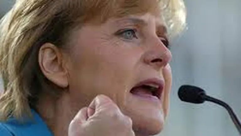 Merkel il ameninta pe David Cameron cu anularea summitului UE din noiembrie