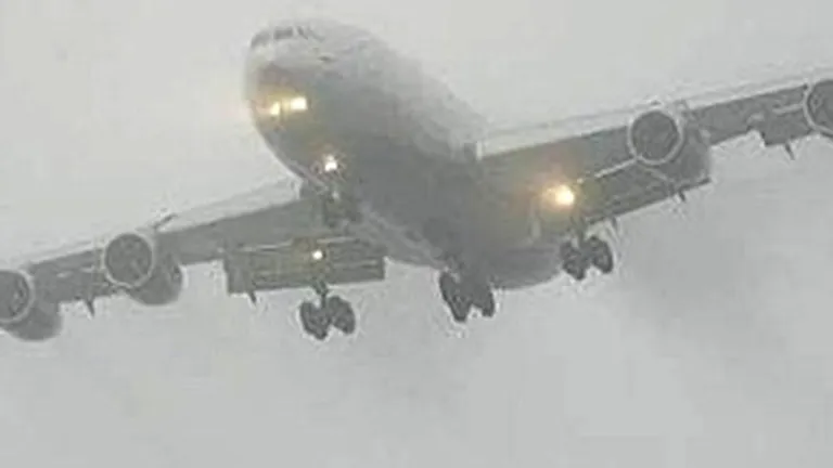 Patru curse aeriene de la Timisoara, afectate de ceata