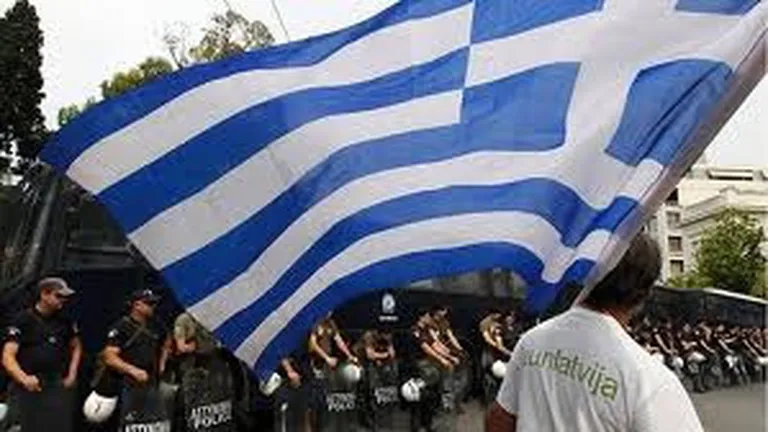 Grecia va concedia trimestrial 5.000 de angajati din sectorul de stat