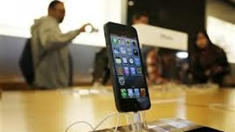 Vodafone, Cosmote si Orange au pus in vanzare iPhone 5. Care sunt ofertele operatorilor (Foto-Video)