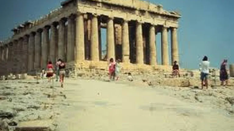 Grecia a inregistrat un numar record de turisti rusi in primele 9 luni din 2012