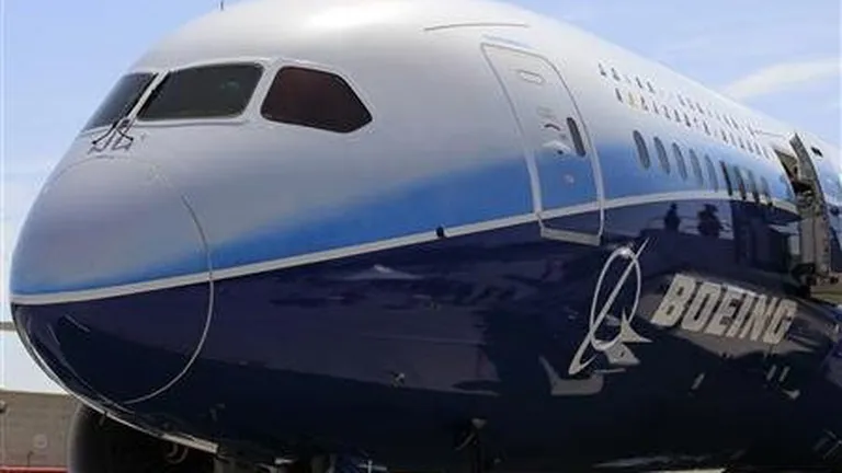 Boeing 787 Dreamliner are probleme: Scurgeri de carburanti provocate de erori de fabricatie