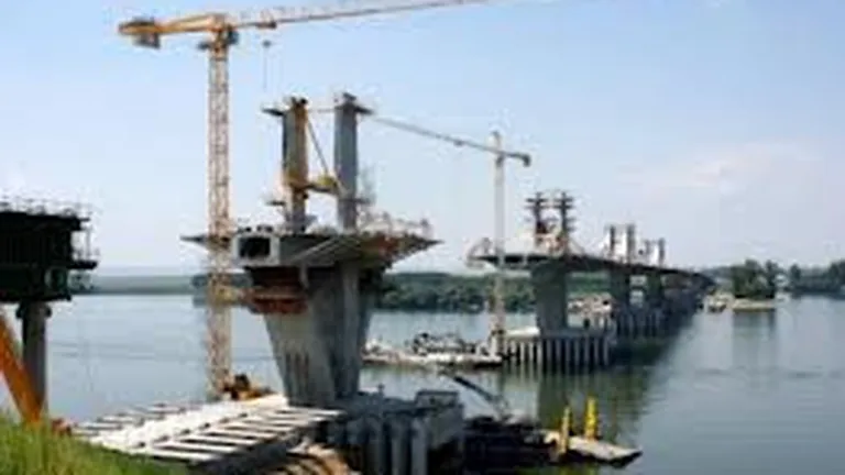 Bulgaria va decide in ianuarie daca va construi alte doua poduri peste Dunare