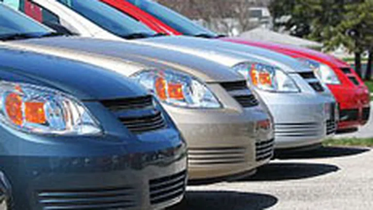 Piata auto din Romania a scazut in 2012 de peste doua ori mai rapid decat in UE