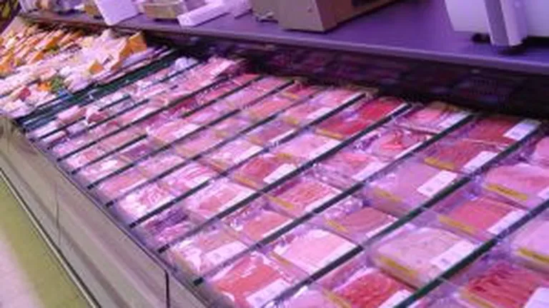 Efectele scandalului privind carnea de cal: Auchan, Carrefour si Cora retrag produse din rafturi
