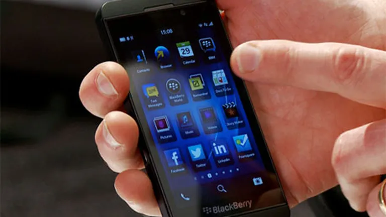 Efectul Galaxy S4: Vanzarile Blackberry Z10 au scazut dramatic