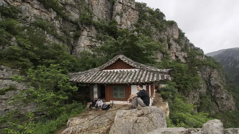 Partea frumoasa a Coreei de Nord, explorata de un excursionist (FOTO)