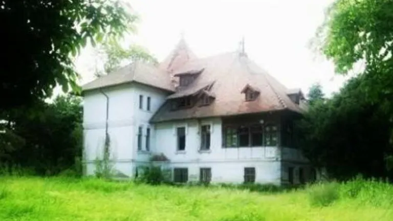 Conace boieresti si hectare de teren la pretul celui mai scump apartament din Bucuresti