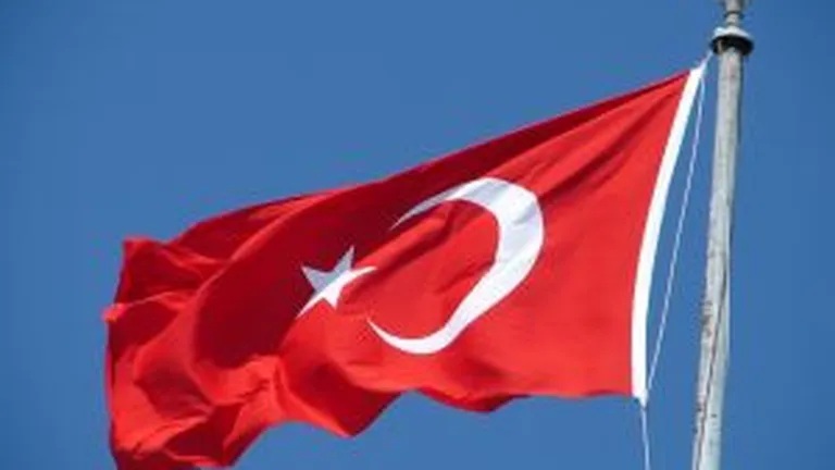 Oficial turc o avertizeaza pe Merkel: Doamna trebuie sa stie ca cei care se ocupa de Turcia sfarsesc prost