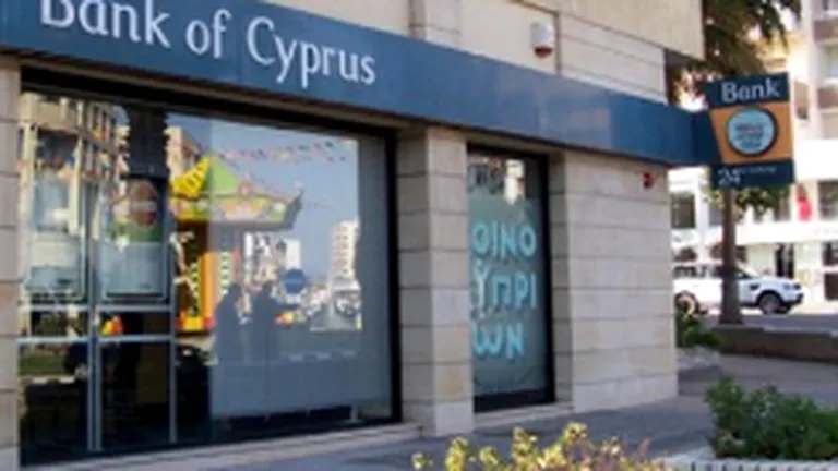 Deponentii Bank of Cyprus pierd aproape jumatate din sumele de peste 100.000 de euro din conturi