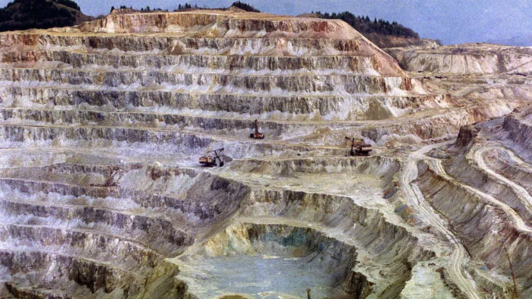 Exploatarea minereurilor la Rosia Montana ar urma sa inceapa in noiembrie 2016