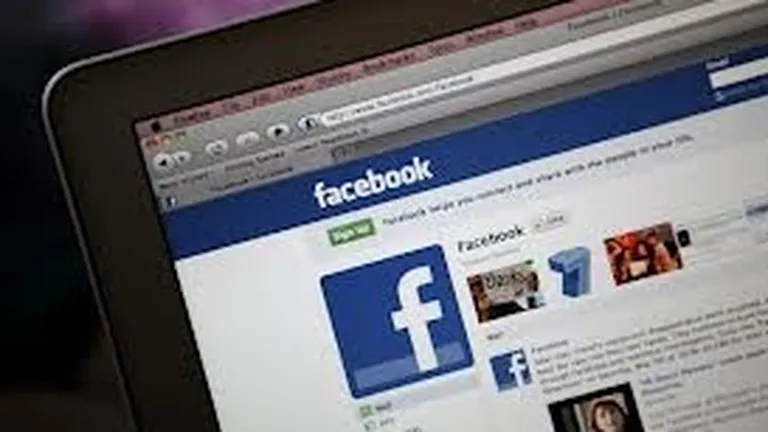 Elevi spionati pe Facebook. 14.000 de tineri vor fi monitorizati online