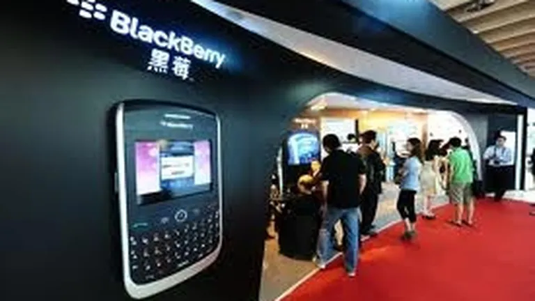BlackBerry pregateste concedierea a pana la 40% din angajati