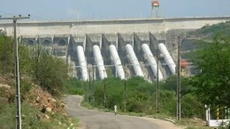 Chiritoiu: CE va finaliza in acest an investigatia privind Hidroelectrica, Alro si Mittal
