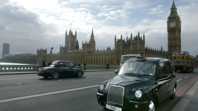 Romania plateste 5 mil. euro ca sa-si promoveze turismul pe taxiurile din Londra