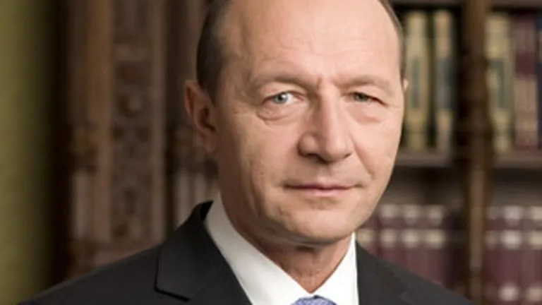 Basescu cere reexaminarea ordonantei care permite majorarea indemnizatiilor din AGA
