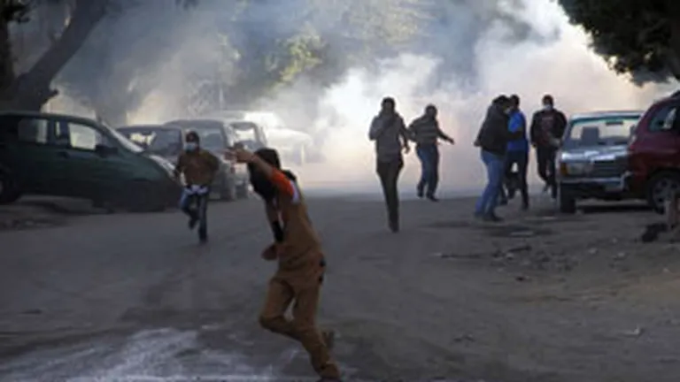 Egipt: Studentii islamisti au incendiat o cladire a Universitatii din Cairo