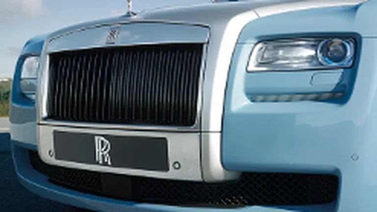 Rolls-Royce: Vanzari record in 2013. Compania va majora numarul de angajati