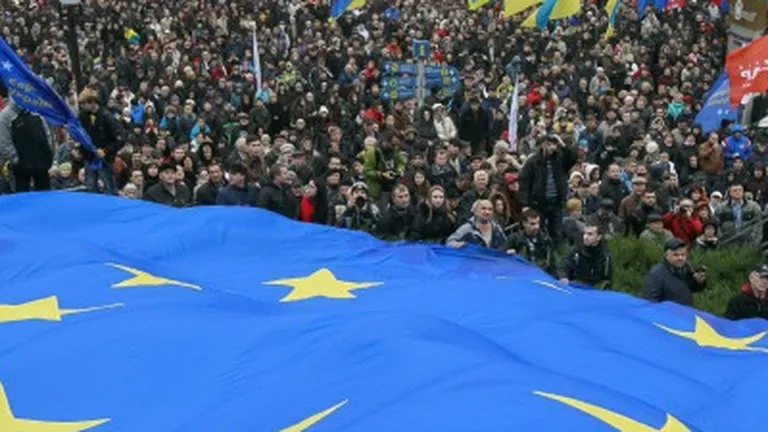 Situatia din Ucraina, analizata luni la Bruxelles