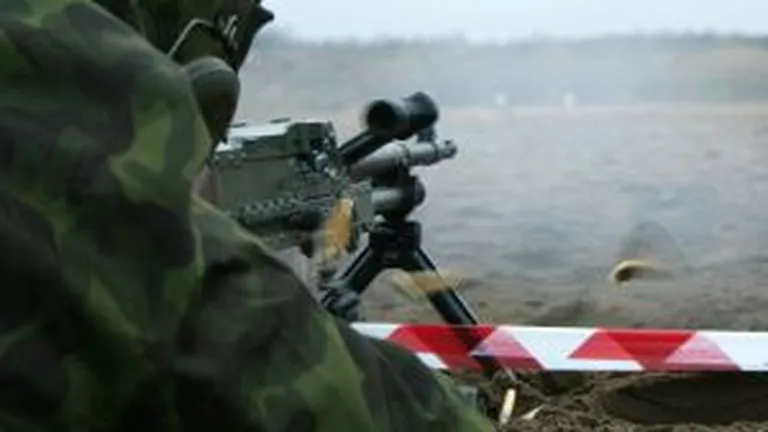 Rusii au tras focuri de avertisment in Crimeea. Putin: E legitim