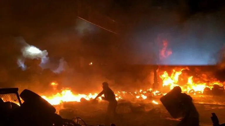 Estul Ucrainei, in stare de razboi. Doua elicoptere doborate si doi piloti ucisi