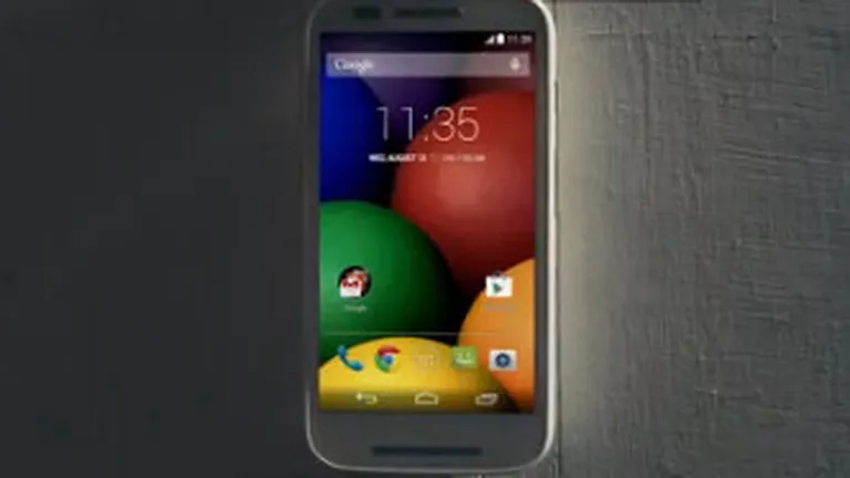 Motorola lanseaza un telefon dedicat celor care cumpara prima data un smartphone (Video)