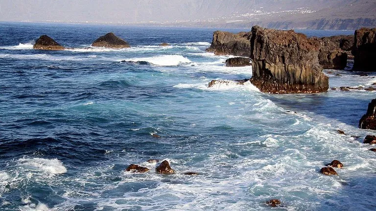 Guvernul spaniol aproba prospectiuni petroliere in apropiere de Tenerife