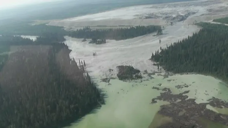 Inca o dovada ca minele de suprafata sunt bombe cu ceas: Dezastru ecologic in Canada (Video)