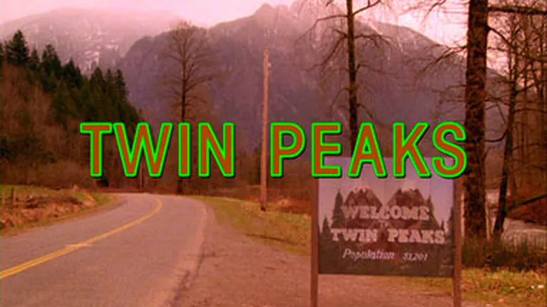 Serialul Twin Peaks va reveni in 2016, cu o serie de noua episoade