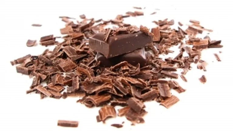 Producatorii de ciocolata, in fata dublei amenintari: Pretul la cacao si Ebola
