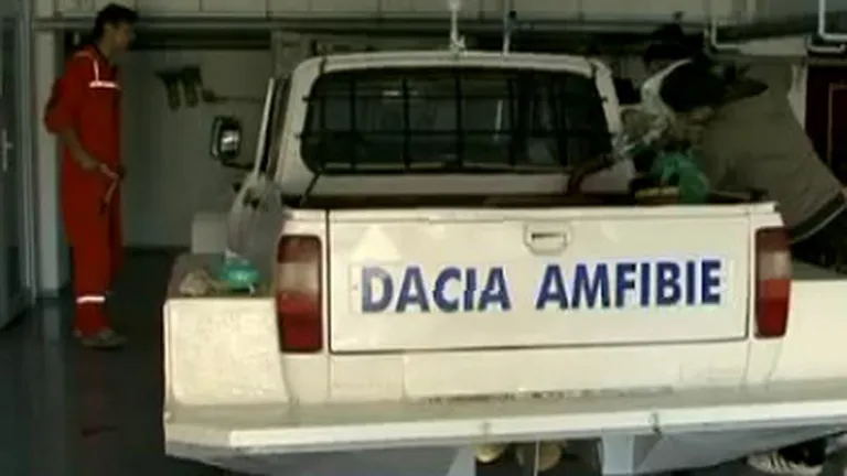 Dacia amfibie, lansata la apa de trei studenti constanteni