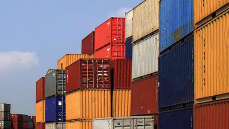 Transformarea economiei in 24 de ani: De la exportul de vapoare si camioane la cel de bujii si oi