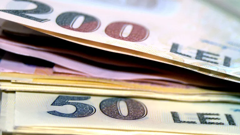 Ponta: Salariul minim brut va fi majorat anul viitor la 1.200 lei