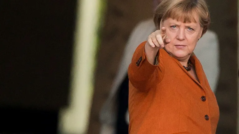 Ce spune Angela Merkel despre o reducere a datoriei Greciei