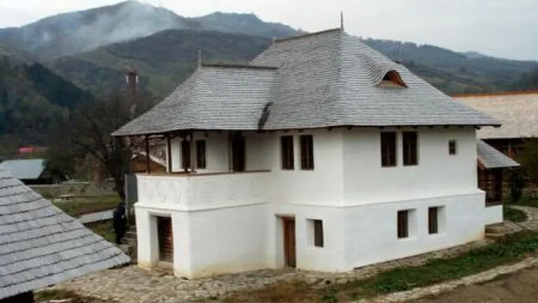 Casa cu blazoane din judetul Buzau, restaurata cu 5 milioane de lei
